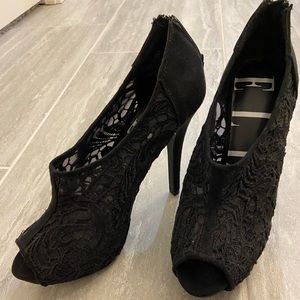 Elle heels - black